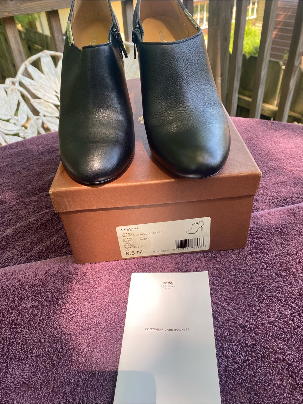 New Coach Black Leather Zip Ankle Booties Size 8.5